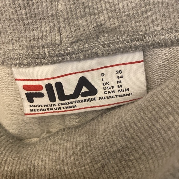 Fila joggers Size M - Picture 5 of 9